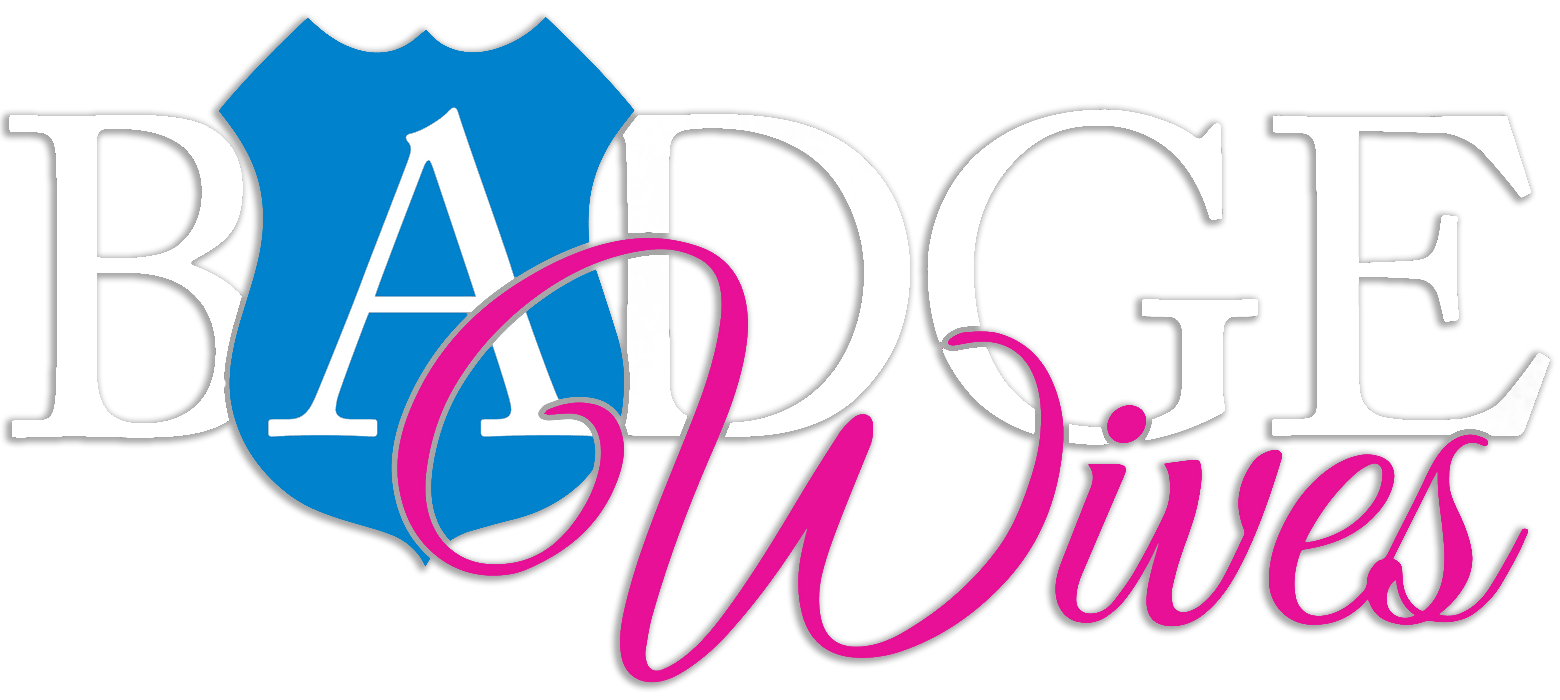 BadgeWives Logo